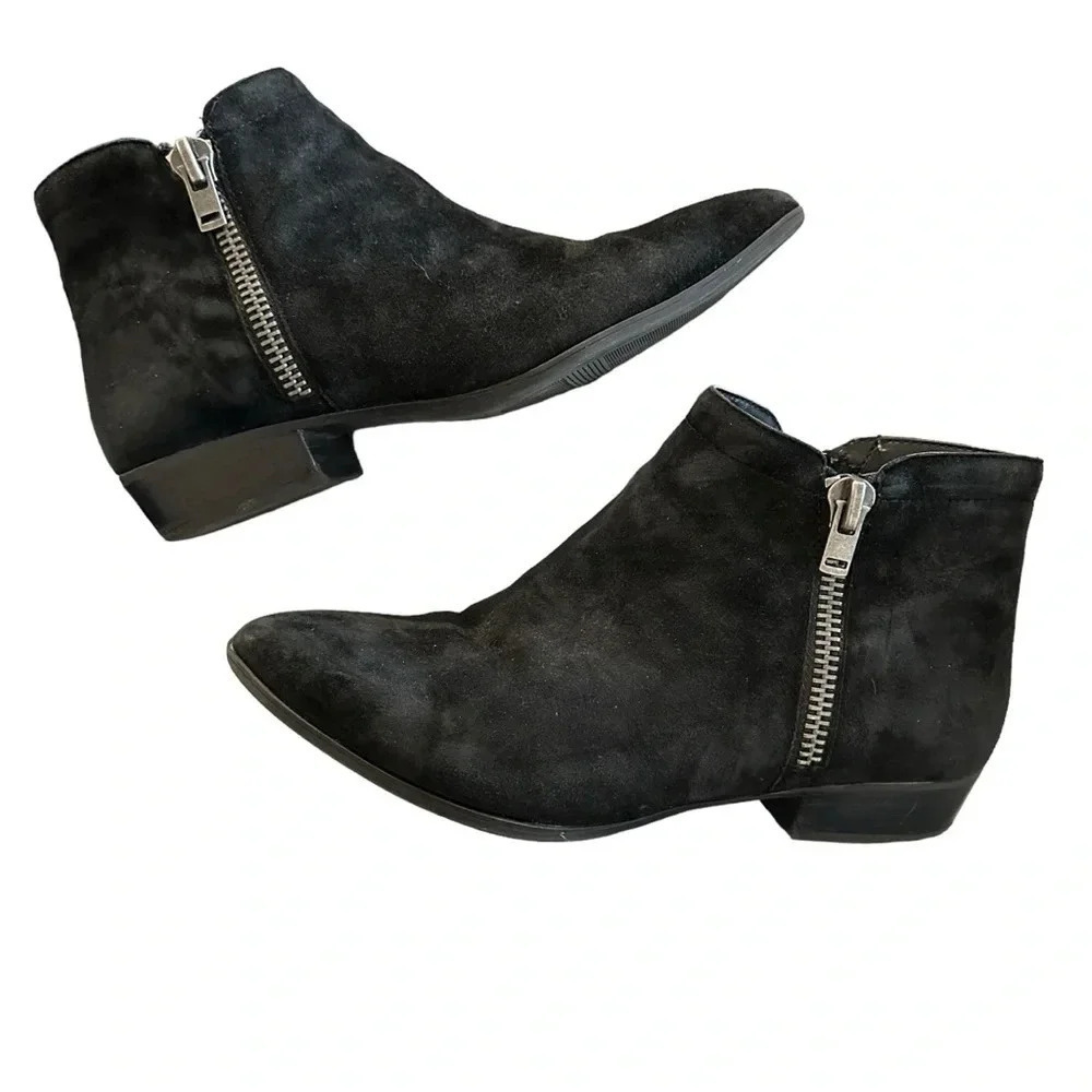 Naturalizer Women's Black Suede Ankle Boots, women’s Size 8.5